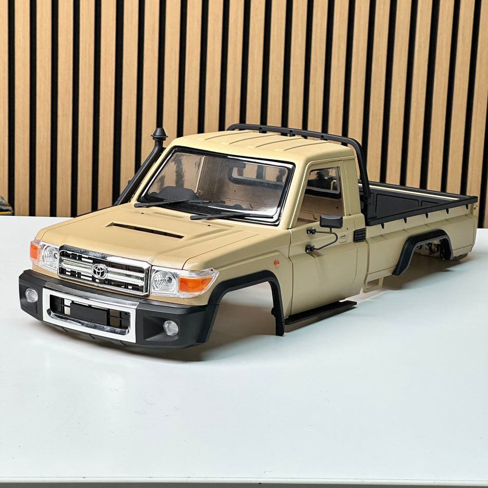 Toyota 79 Series Land-cruiser RC Car Custom Body for 1/10 Crawler [QR010 Scratch & Dent]