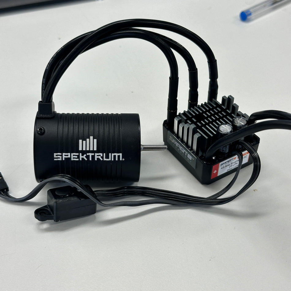 Spektrum 3300kv & 45A Brushless Motor ESC Combo [QE052 Scratch & Dent]