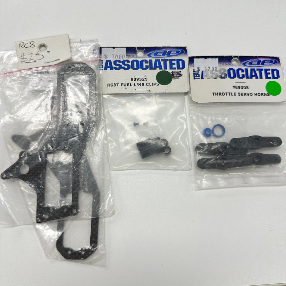 Team Associated RC8T Horn Fuel Clips Servo Mount [QW093 Scratch & Dent]